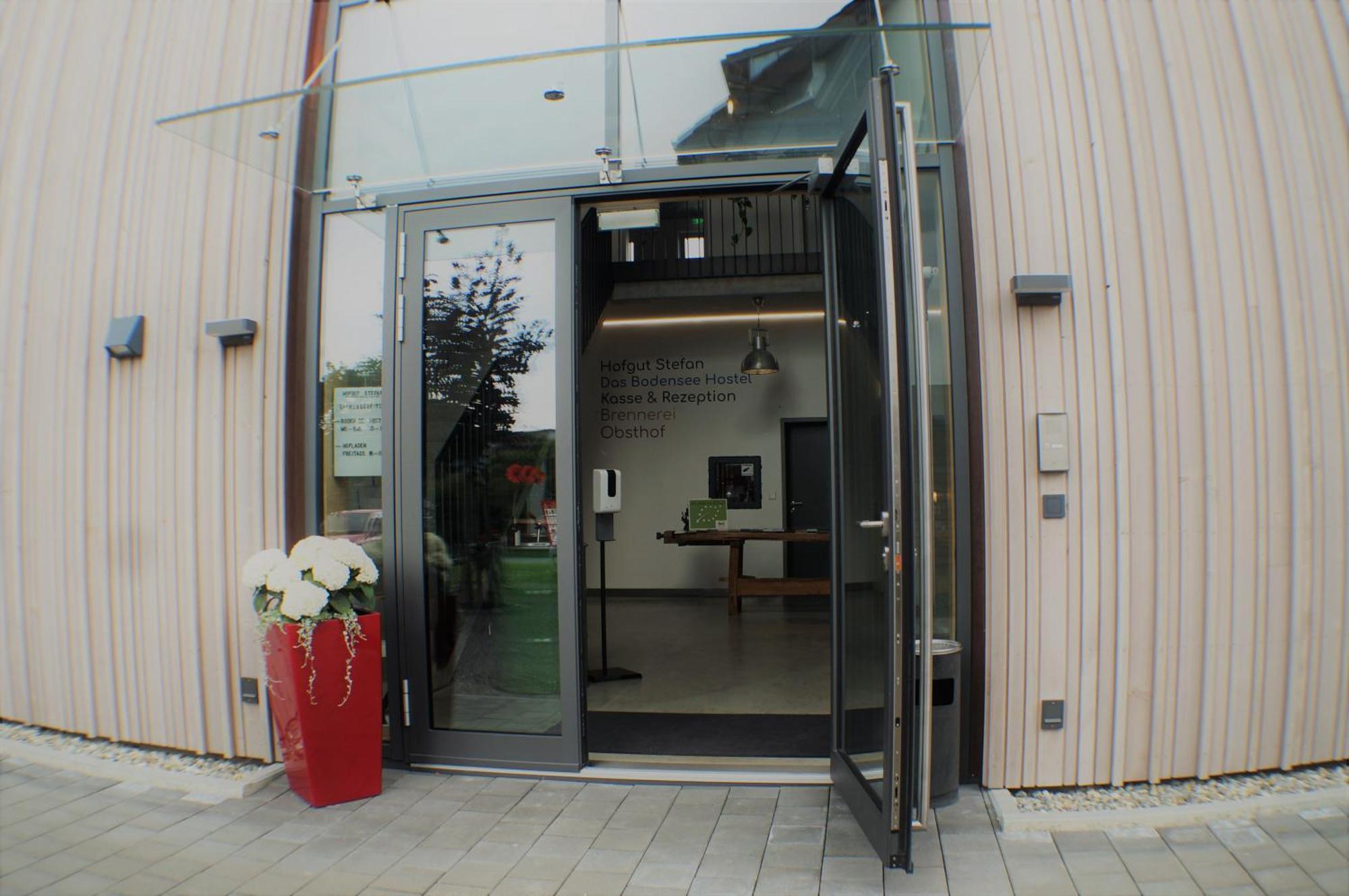 Hofgut Stefan Hostel Uhldingen-Mühlhofen Εξωτερικό φωτογραφία